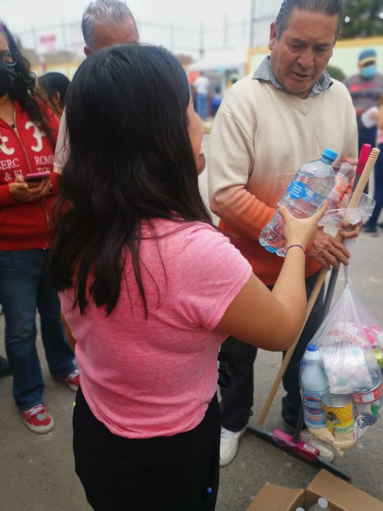 Solidaridad en Acción: Apoyo a las Inundaciones en Chalco