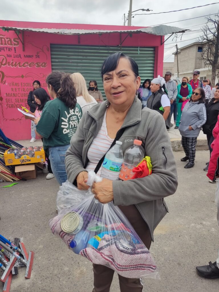 Solidaridad en Acción: Apoyo a las Inundaciones en Chalco